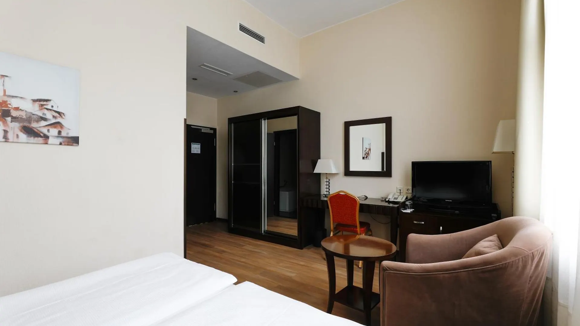 Nahe dem Wilhelm-Busch-Museum: 5 Design-Hotels verglichen